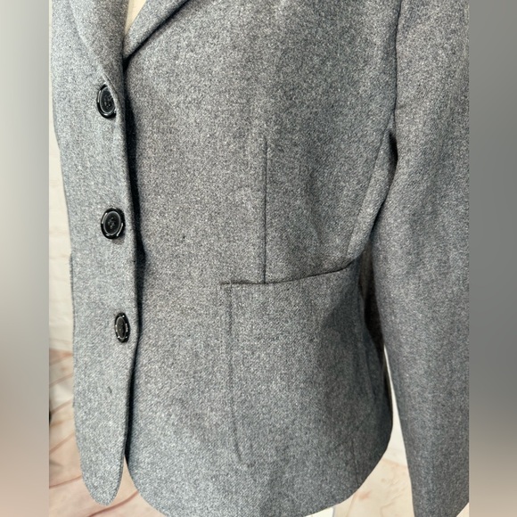 Commense Cropped Blazer - size medium - Picture 7 of 8